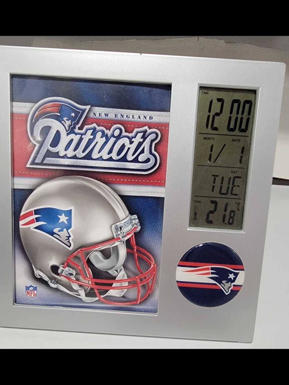 New England Patriots Digital Clock -has Time, Date & Temp Display